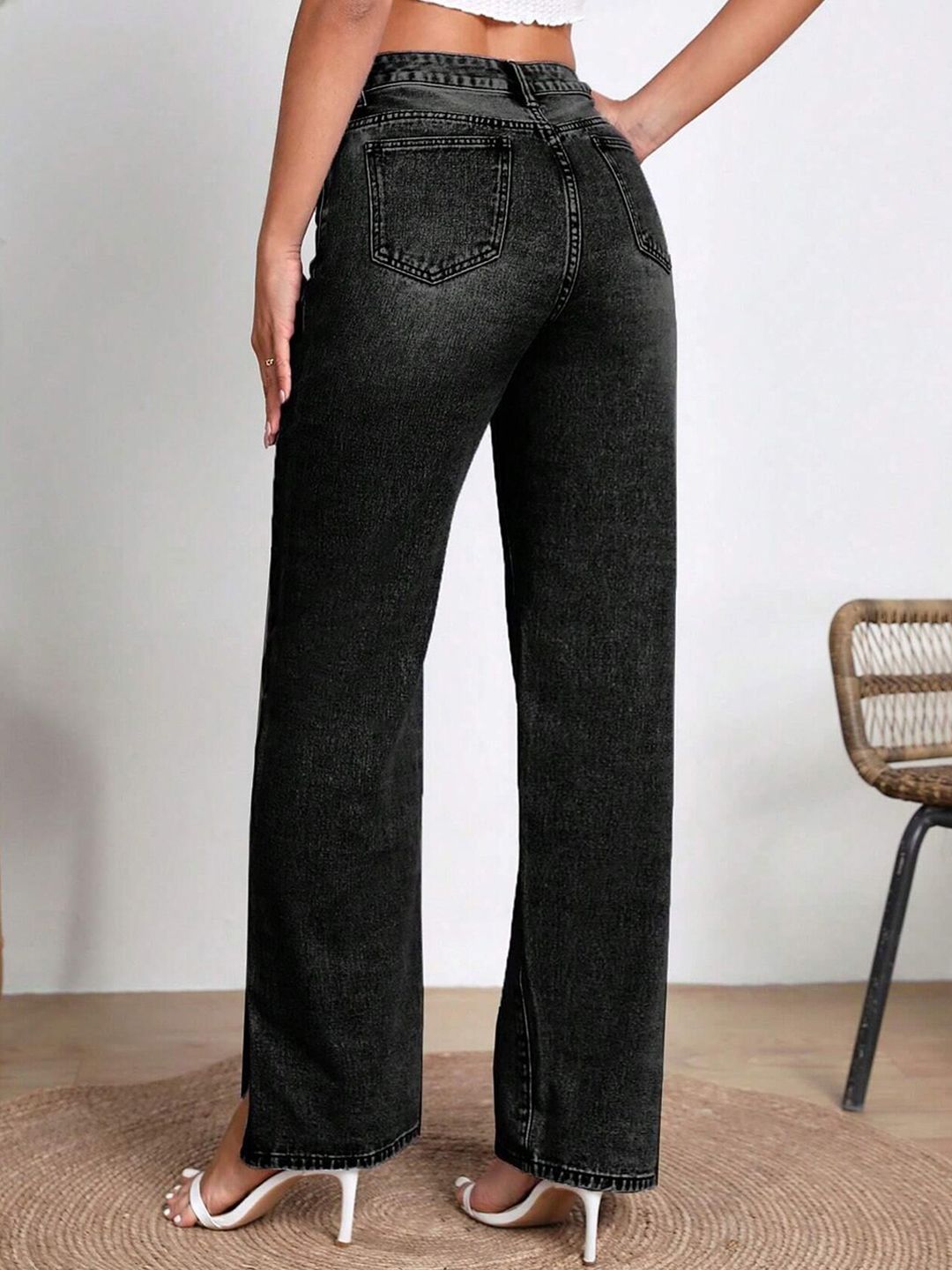 Kotty Women Jean Straight Fit High-Rise Clean Look Heavy Fade Stretchable Jeans