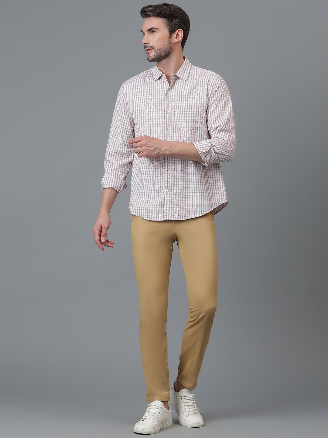 Kotty White & Red New Checked Spread Collar Casual Shirt