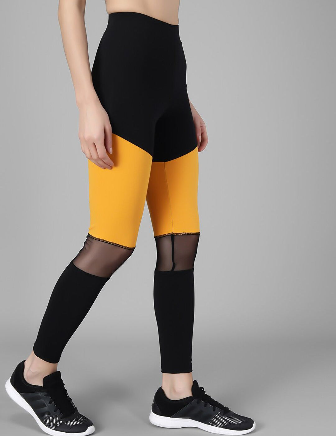 Kotty Women Black & Yellow Colourblocked Tights