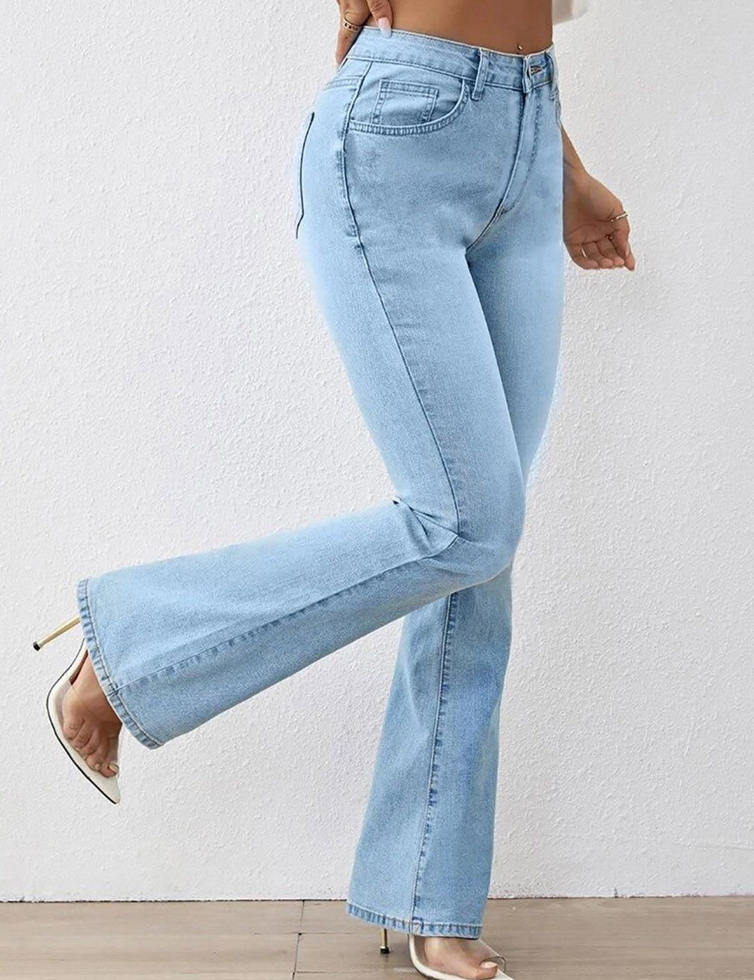 Kotty Women Bootcut High-Rise Heavy Fade Clean Look Stretchable Jeans