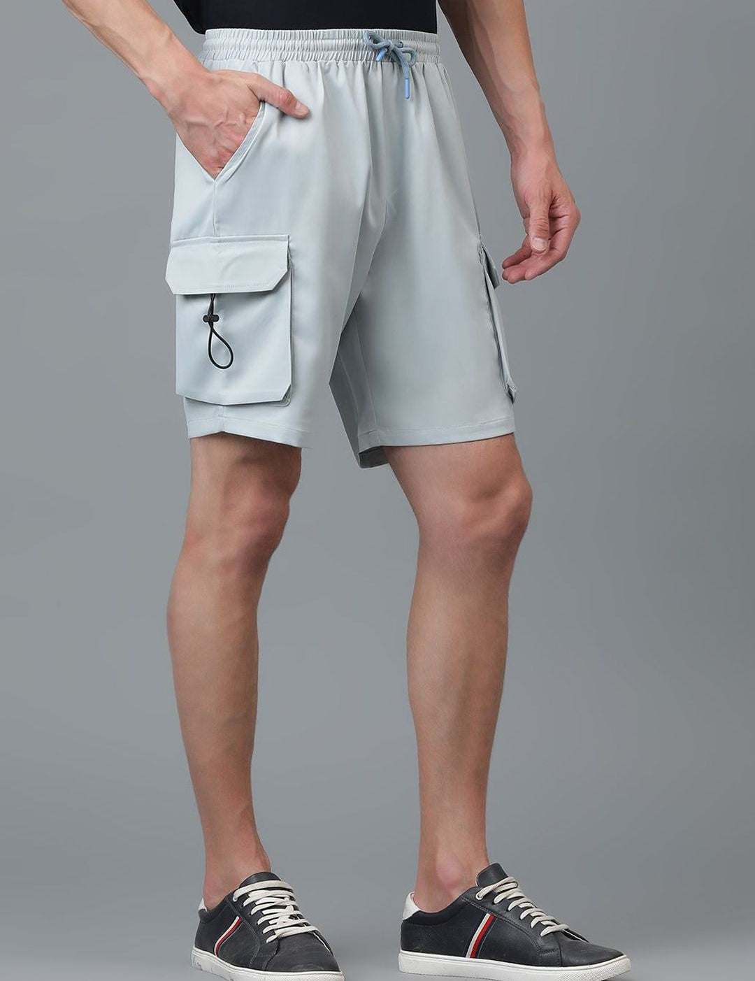 Kotty Men Low-Rise Cargo Shorts