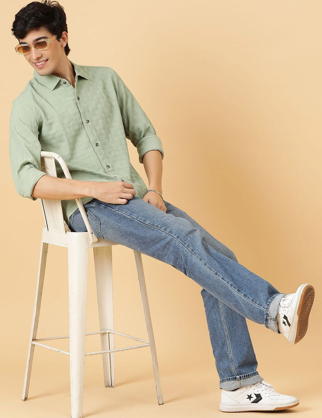 Kotty Men Relaxed Spread Collar Solid Casual Shirt