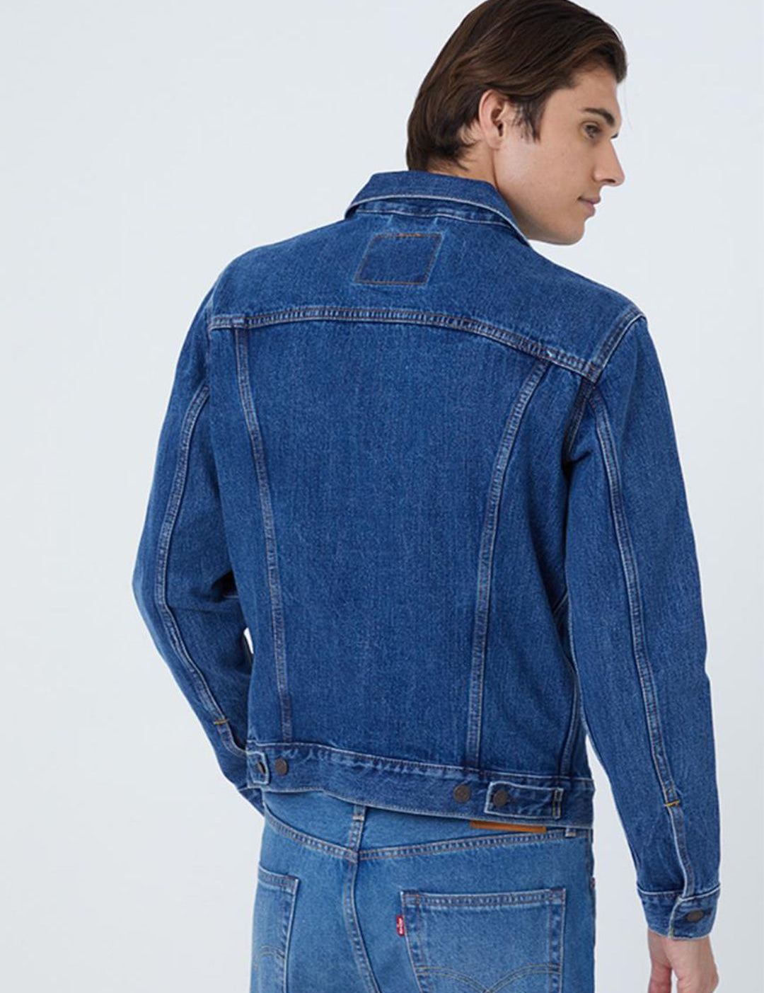 Kotty Spread Collar Washed Crop Denim Jacket