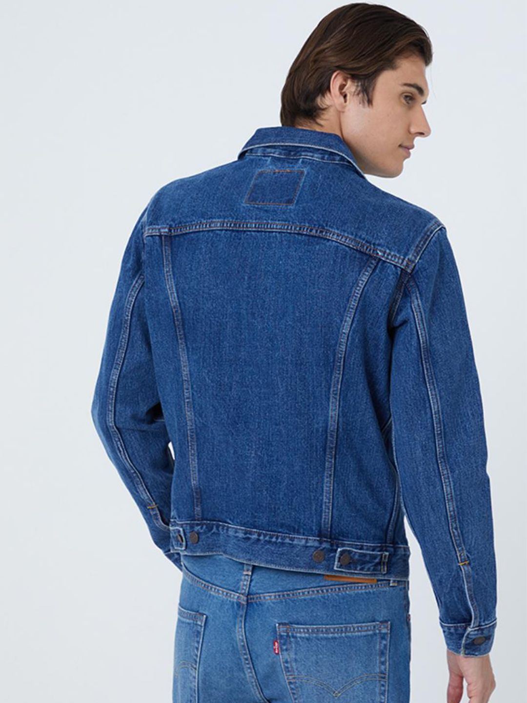 Kotty Spread Collar Washed Crop Denim Jacket