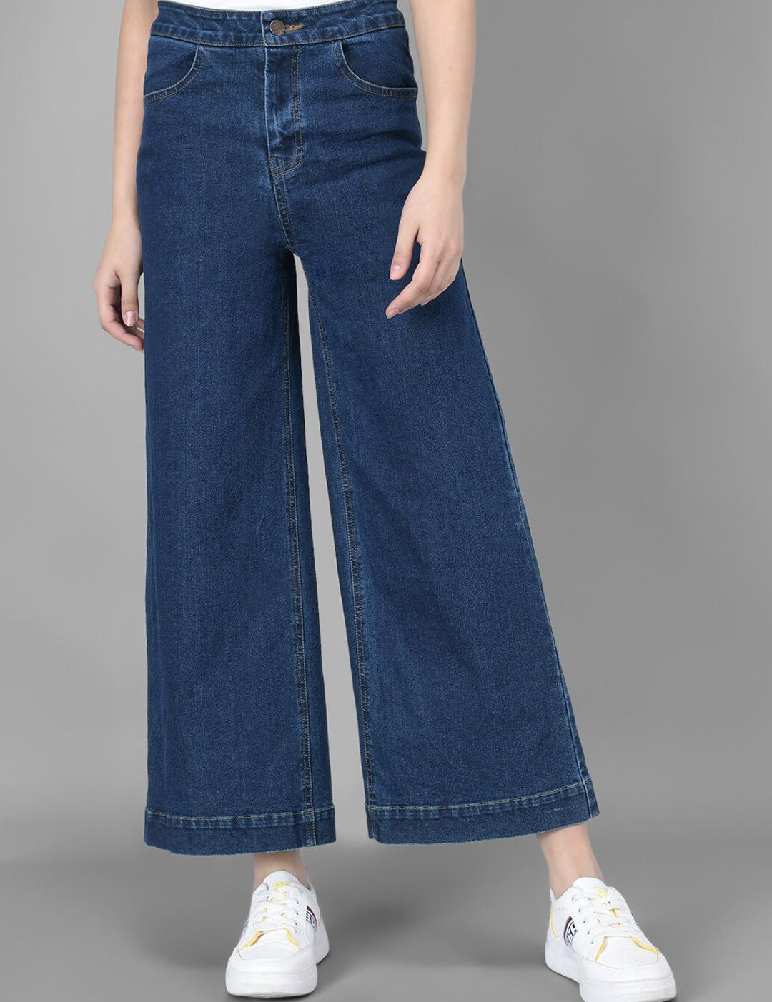 Kotty Women Blue Flared High-Rise Clean Look Jeans