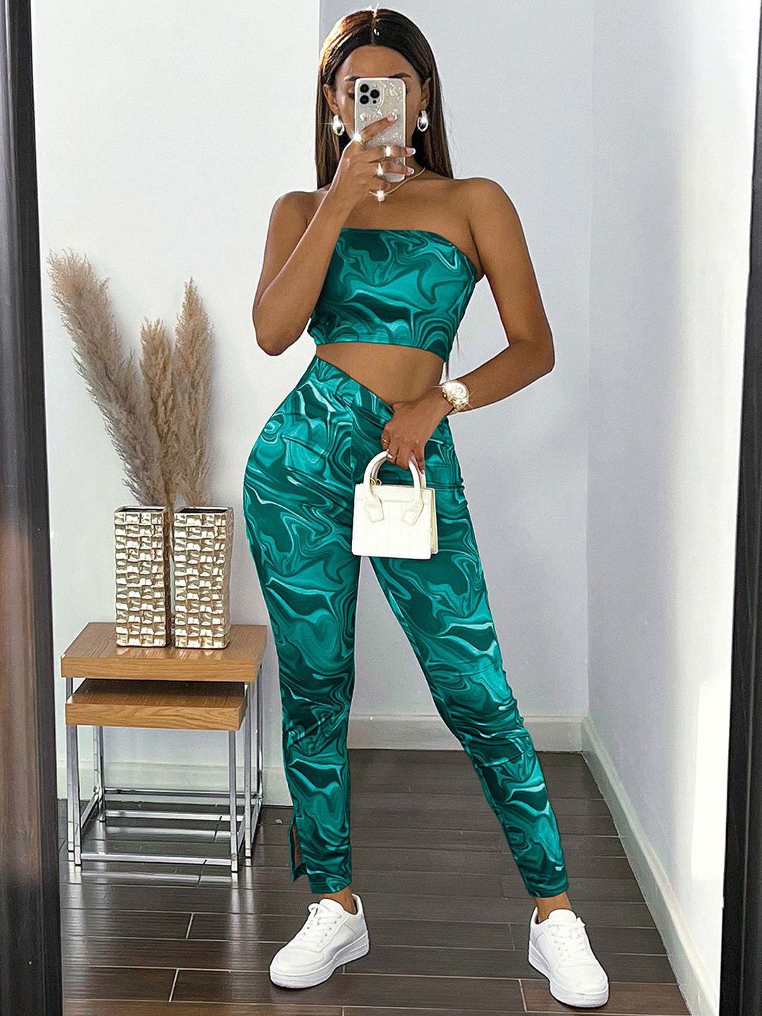 Kotty Teal Green Abstract Printed Strapless Top With Tights  