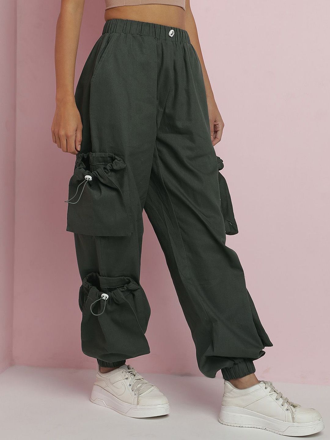 Kotty Women Solid Relaxed High-Rise Parachute Trousers