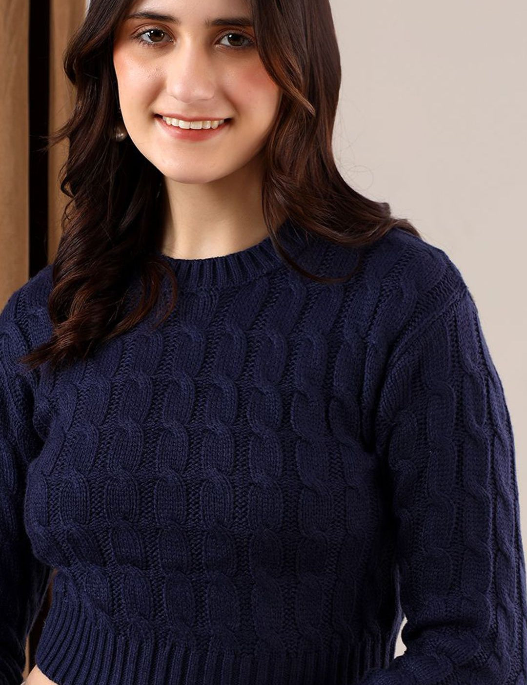 Kotty Women Cable Knit Crop Pullover