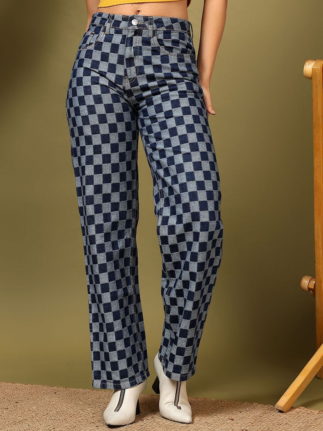 Kotty Women Straight Fit High-Rise Stretchable Jeans