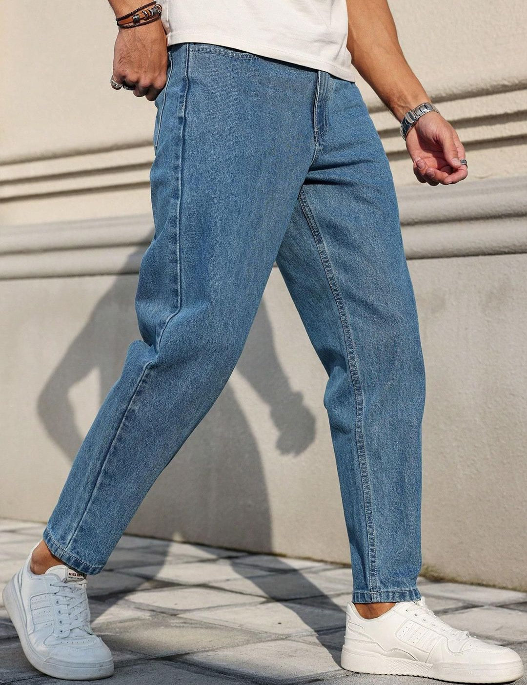 Kotty Men Straight Fit Low-Rise Stretchable Jeans