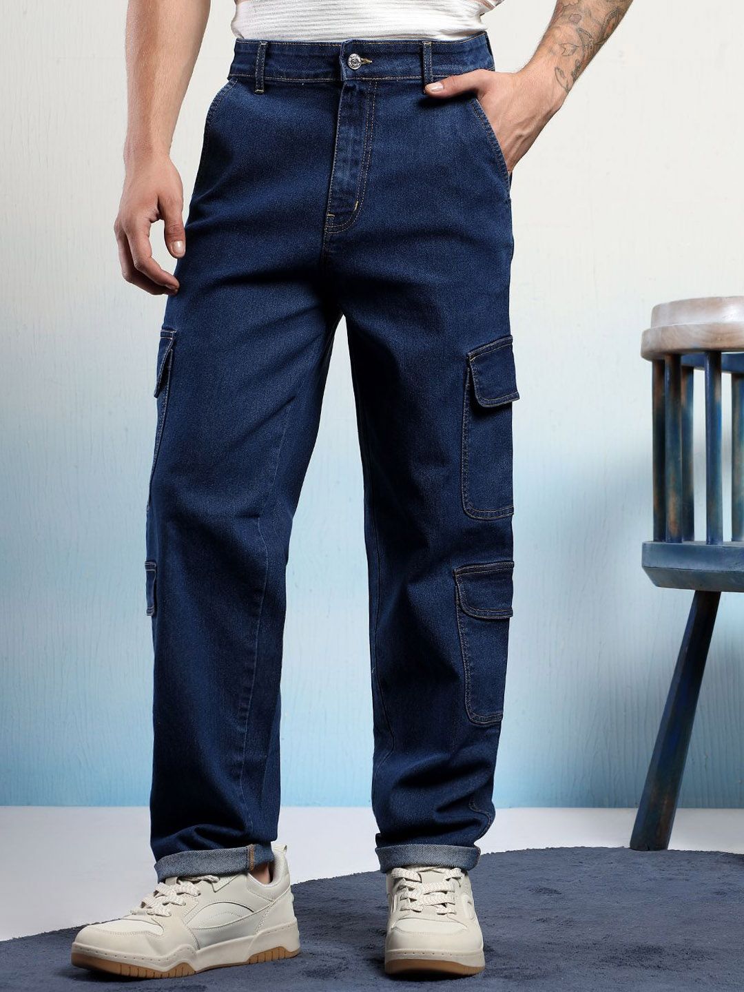 Kotty Men Low-Rise Wrinkle Free Pleated Cargos Trousers