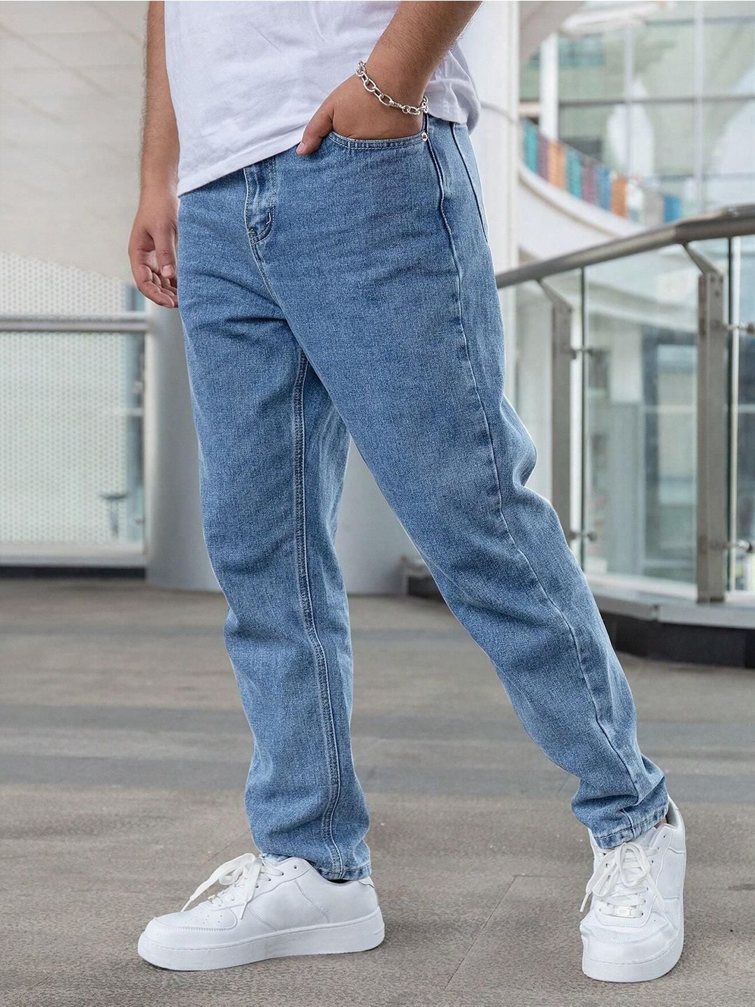 Kotty Men Straight Fit Low-Rise Stretchable Jeans