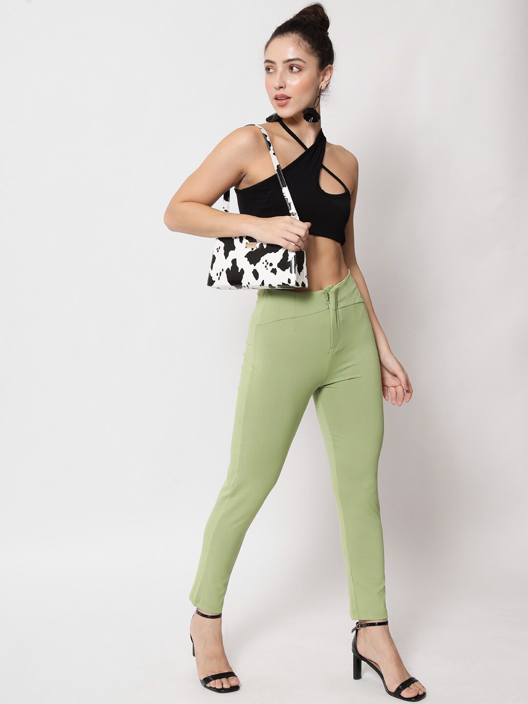 Kotty Women Relaxed Skinny Fit High-Rise Easy Wash Trousers