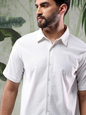 Kotty Men Spread Collar Textured Casual Shirt