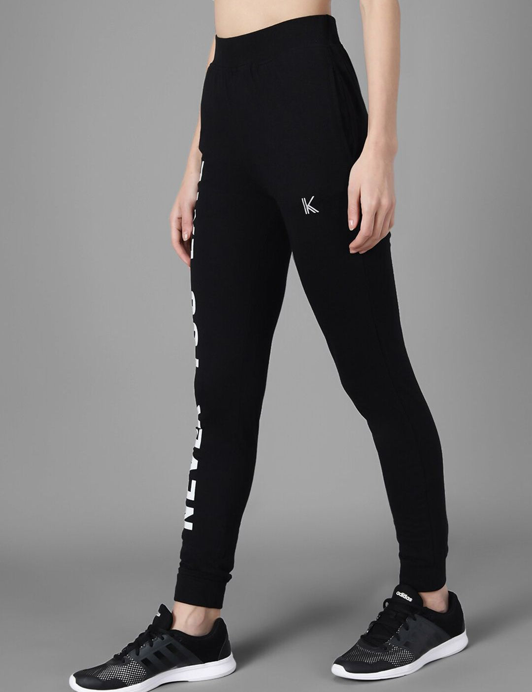 Kotty Women Black & White Printed Joggers