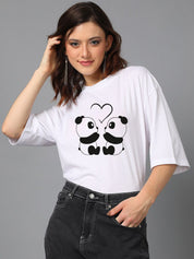 Kotty White Graphic Printed Round Neck Oversized T-shirt