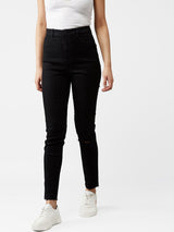Kotty Women Black Skinny Fit High-Rise Clean Look Jeans