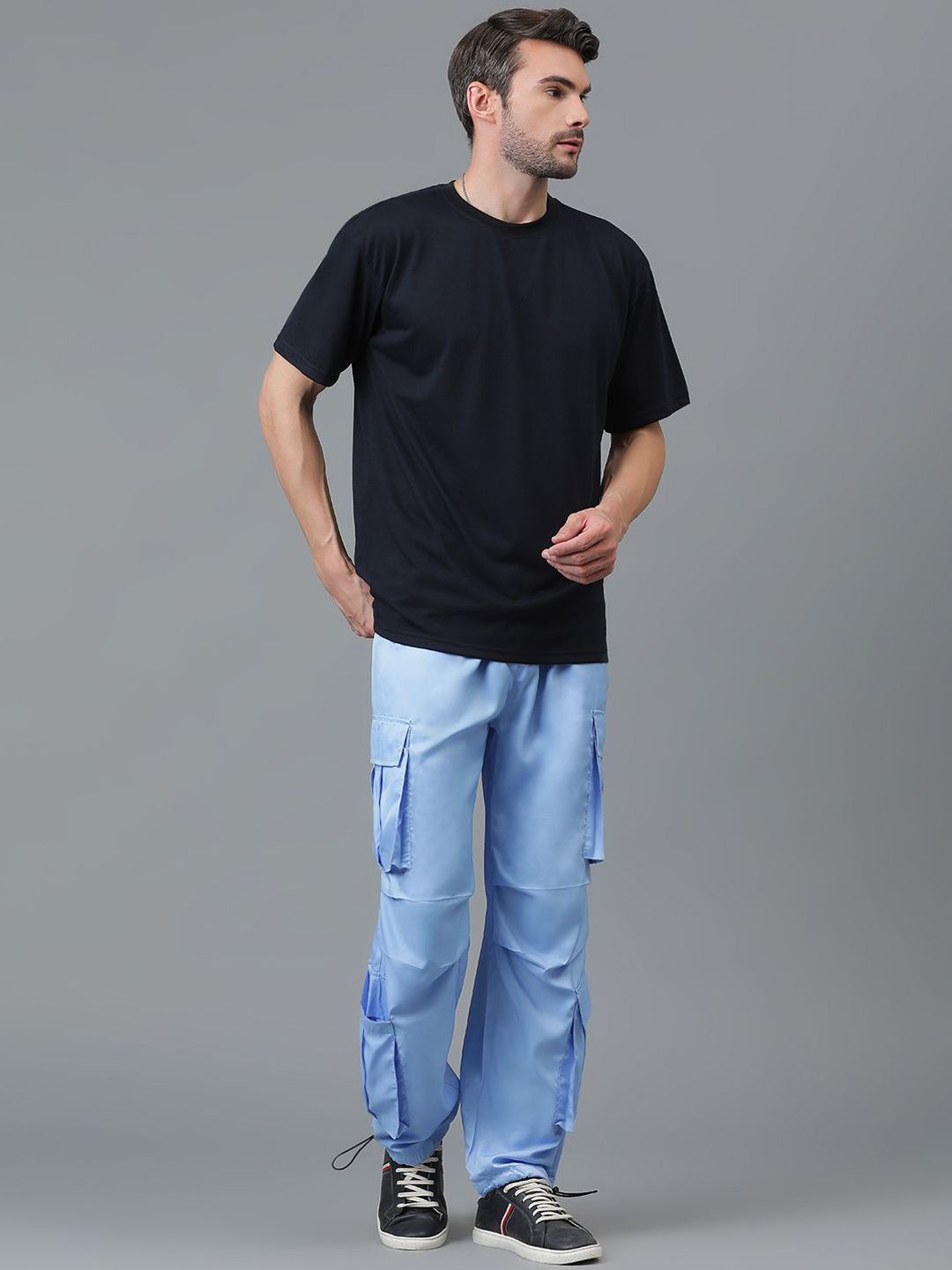 Kotty Men Relaxed Low-Rise Easy Wash Cargos Trousers