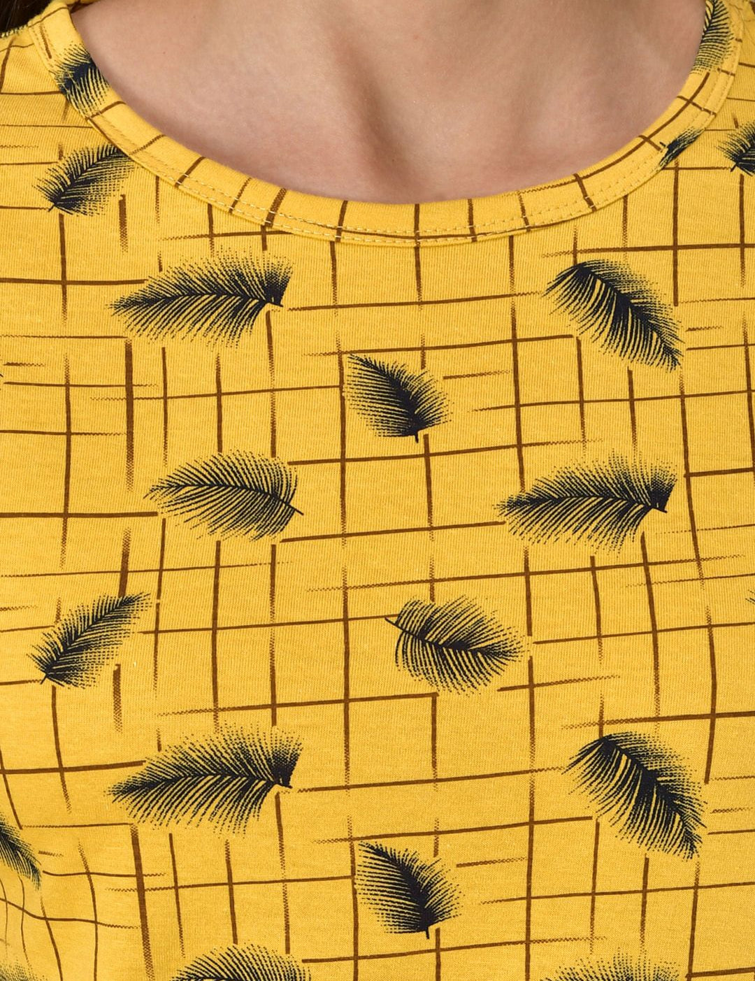 Kotty Women Yellow & Black Printed Night Suit