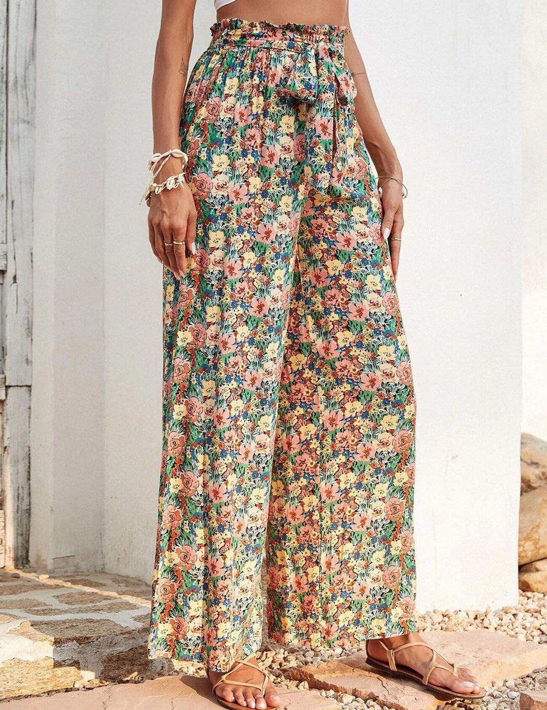 Kotty Women Multicoloured Floral Printed Relaxed High-Rise Easy Wash Trousers