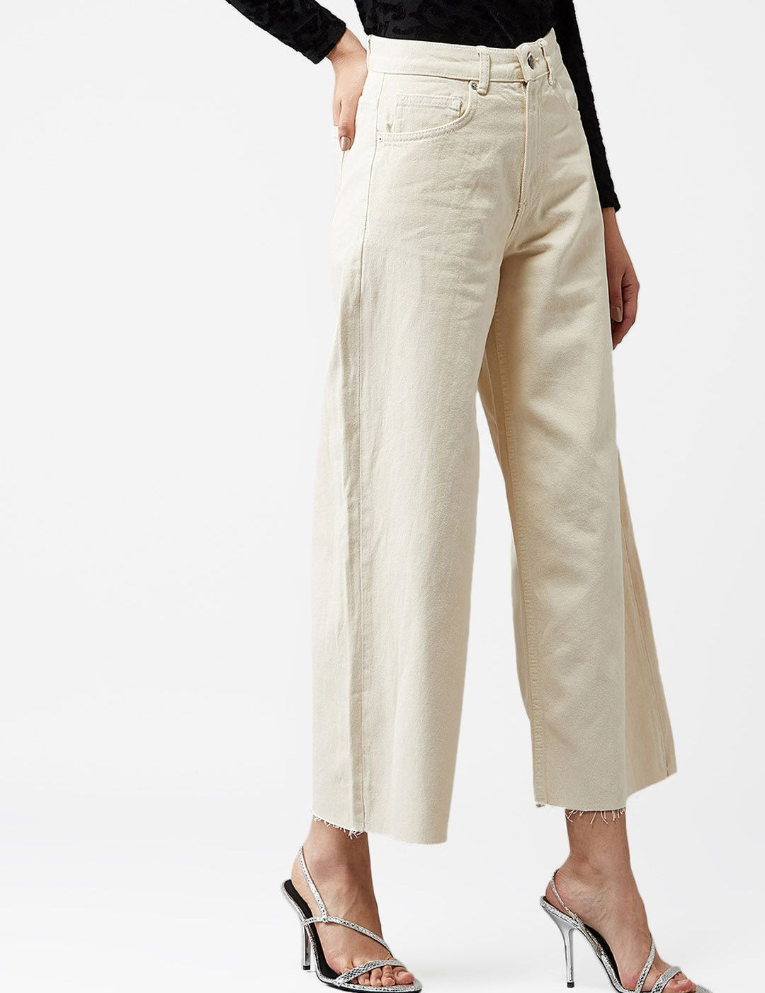 Kotty Women Cream-Coloured Flared High-Rise Clean Look Jeans