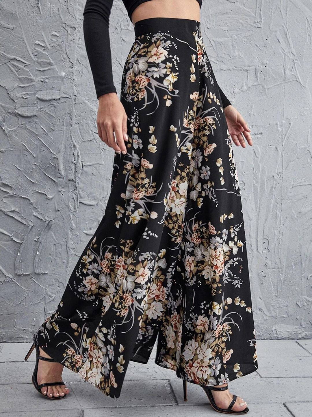 Kotty Women Multicoloured Floral Printed Relaxed Flared High-Rise Easy Wash Trousers