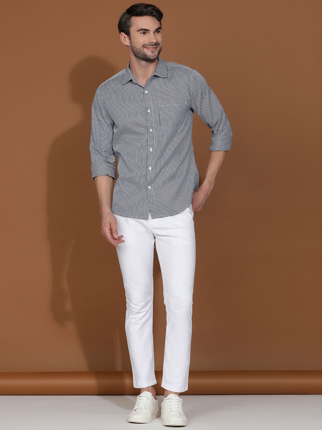 Kotty New Micro Checks Spread Collar Casual Shirt