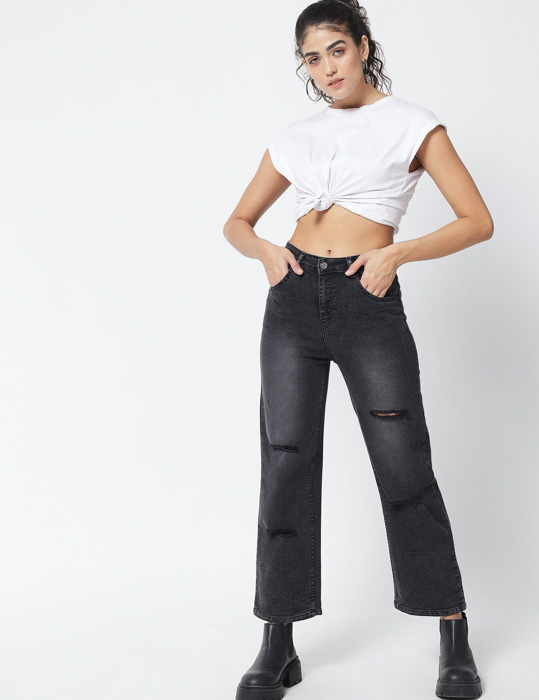 Kotty Women Black Jean Straight Fit Slash Knee Light Fade Stretchable Jeans