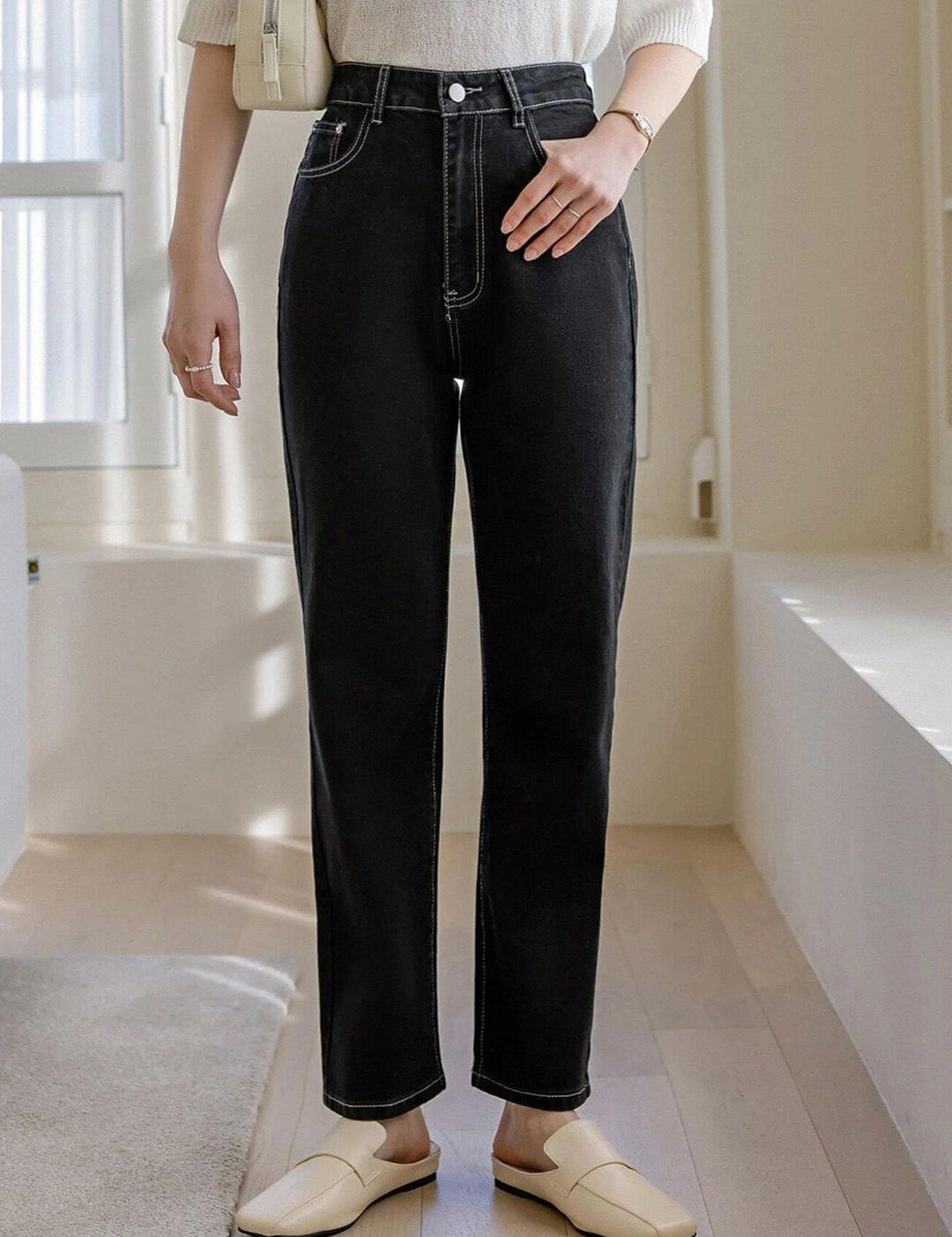 Kotty Women Black Jean Straight Fit High-Rise Stretchable Jeans