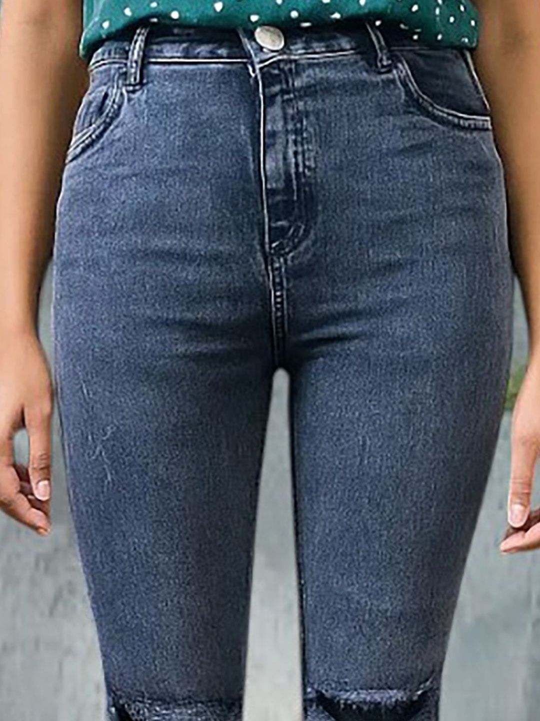 Kotty Bootcut High-Rise Mildly Distressed Light Fade Stretchable Jeans