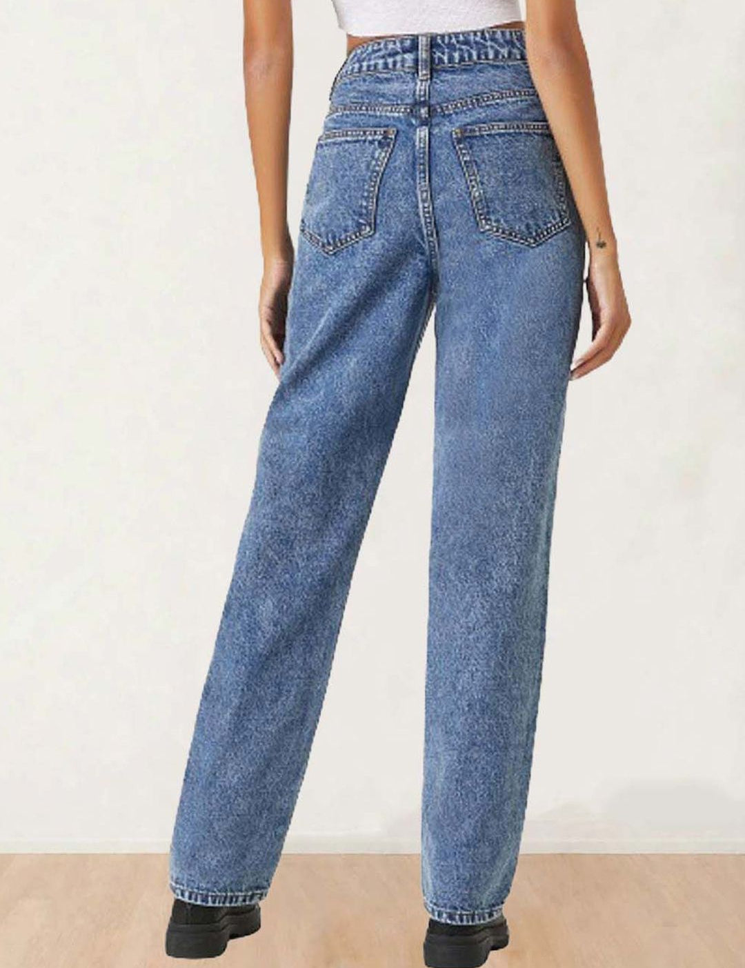 Kotty Women Straight Fit High-Rise Stretchable Jeans