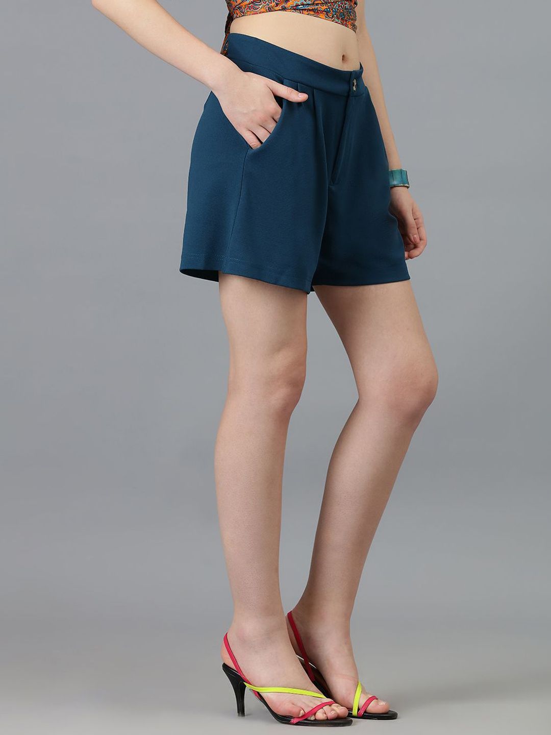 Kotty Women Solid High-Rise Regular Fit Shorts