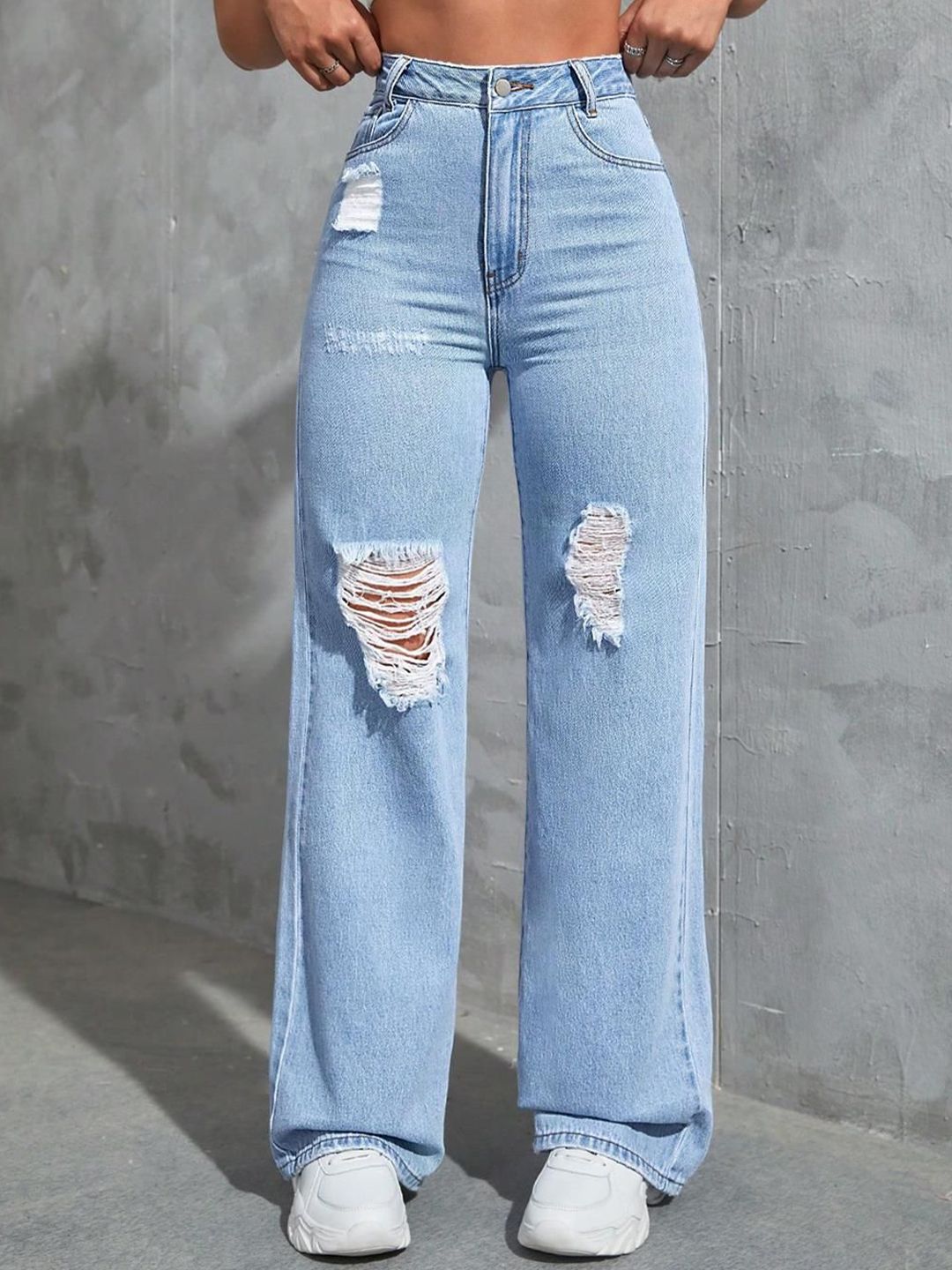 Kotty Women Straight Fit High-Rise Slash Knee Jeans