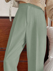 Kotty Women Relaxed Straight Leg High-Rise Pleated Regular Trousers
