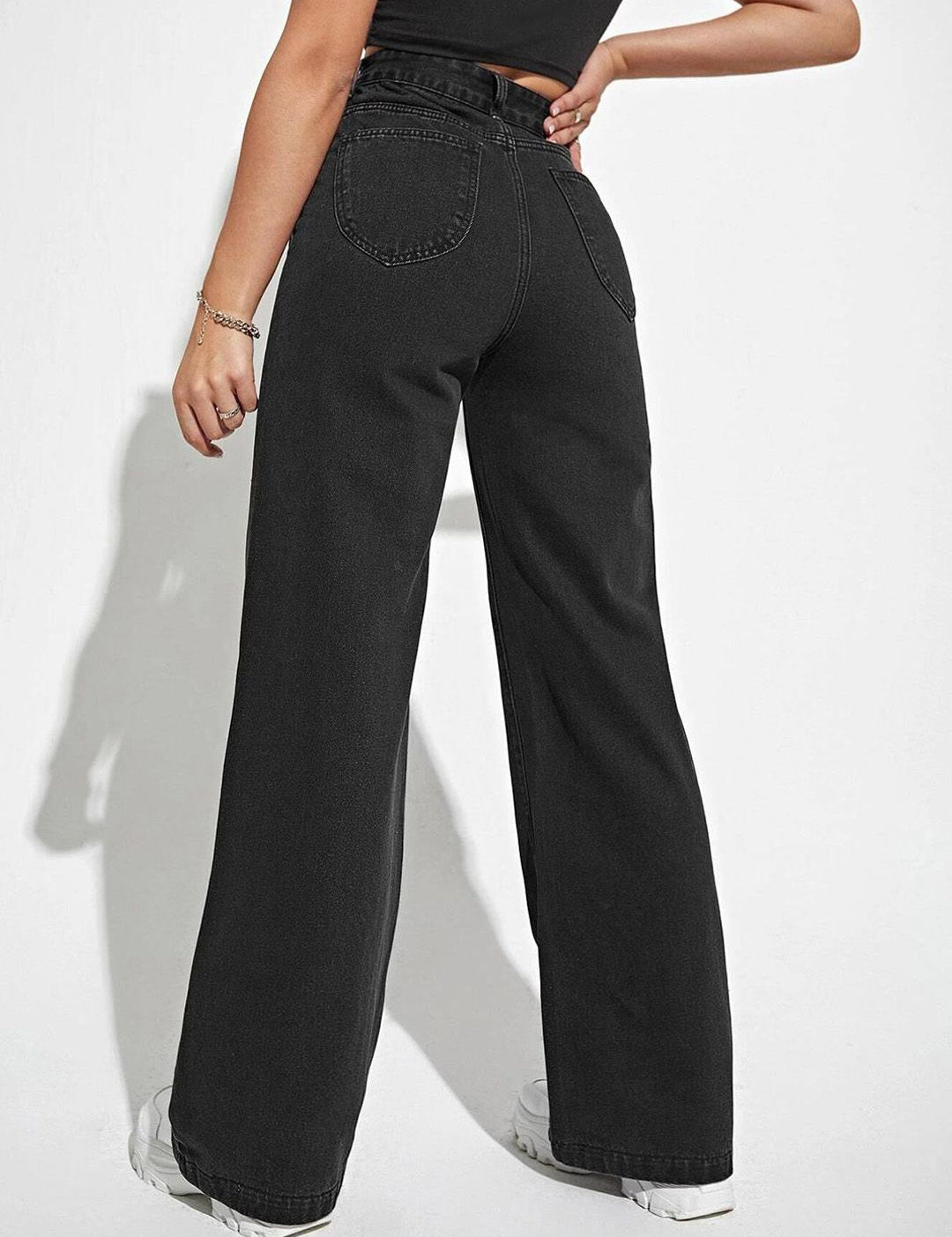 Kotty Women Straight Fit High-Rise Stretchable Jeans