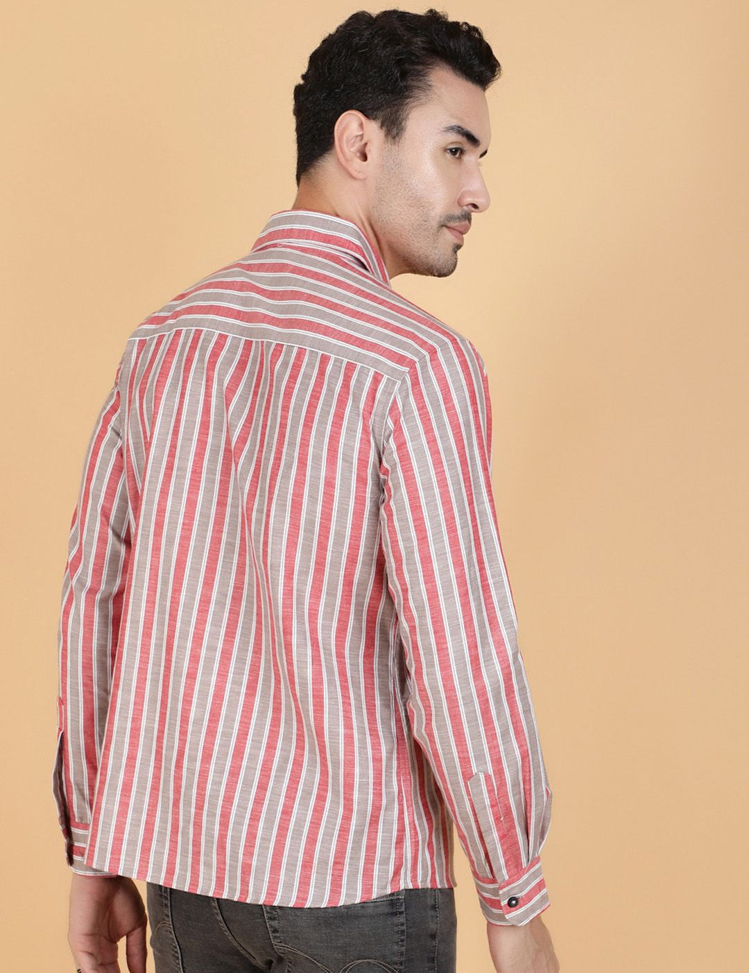 Kotty Men Relaxed Fit Spread Collar Striped Casual Shirt