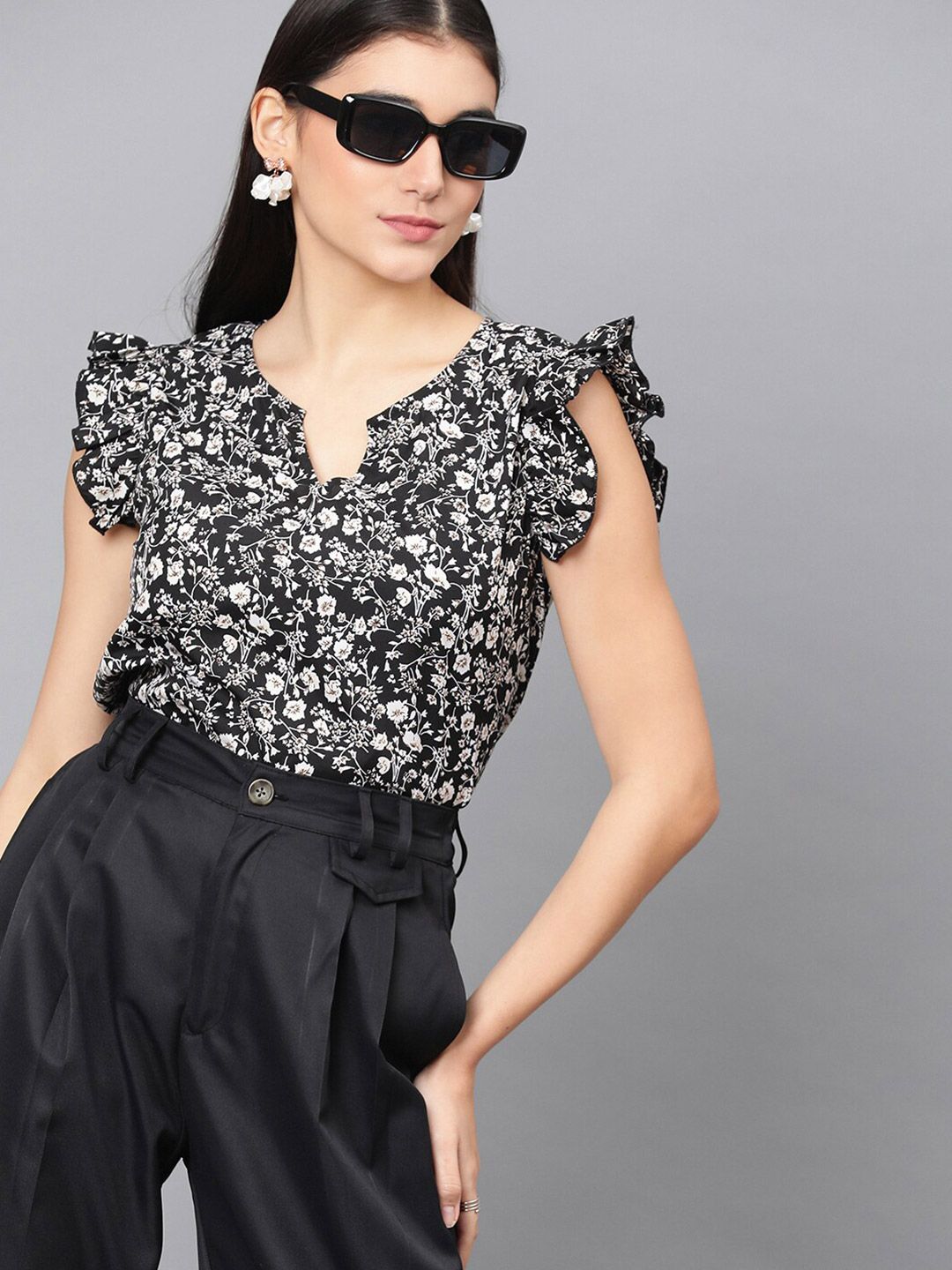 Kotty Floral Printed Flutter Sleeve Top