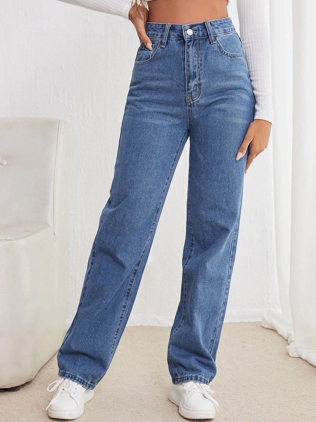 Kotty Women Jean Straight Fit Light Fade High-Rise Stretchable Jeans