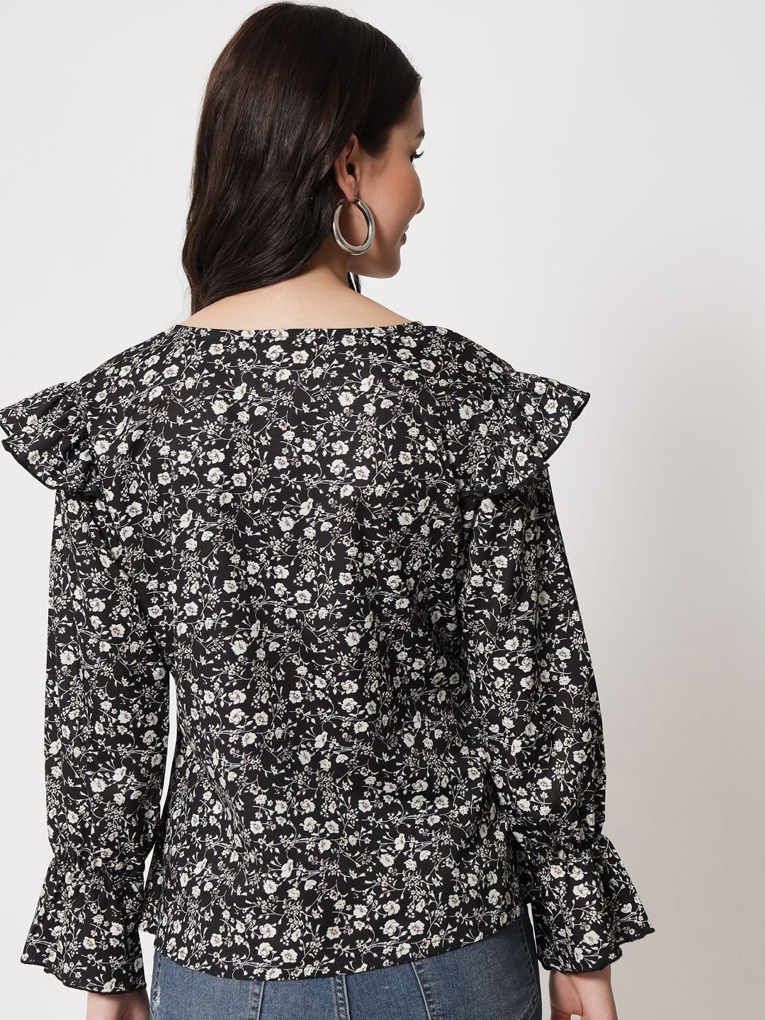 Kotty Floral Printed V-Neck Crepe Top