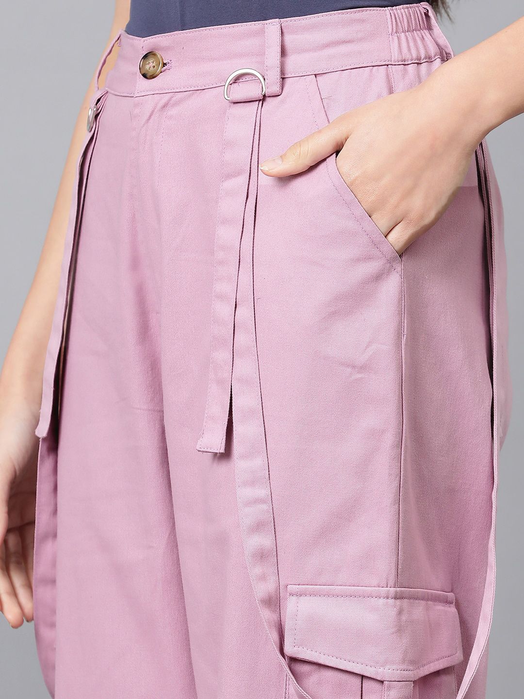 CURVE BY KOTTY Women Relaxed High-Rise Easy Wash Cargos Trouser