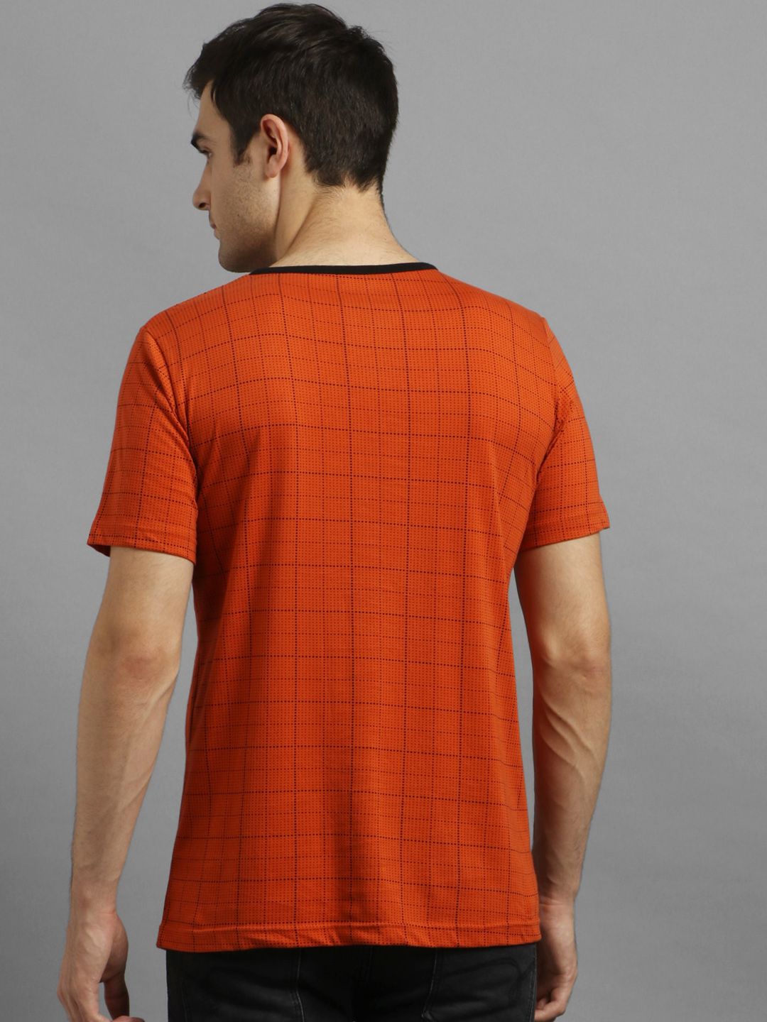 Kotty Men Orange Checked Henley Neck T-shirt