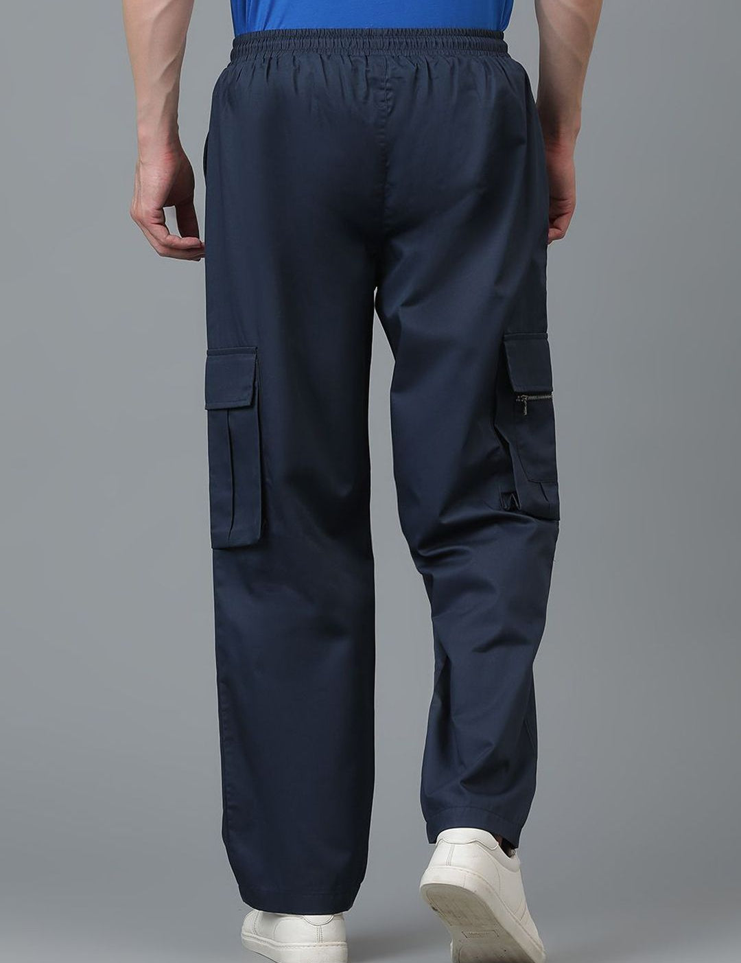 Kotty Men Relaxed Low-Rise Easy Wash Cargos Trousers