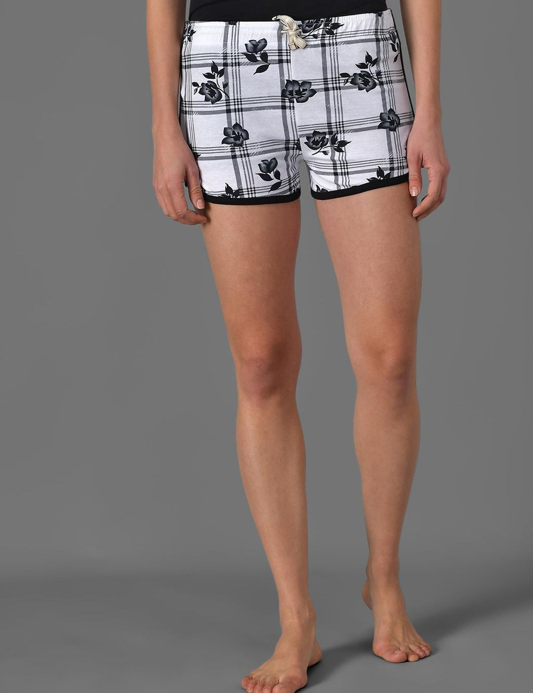Kotty Women Checked Regular Fit Hot Pants Low-Rise Shorts