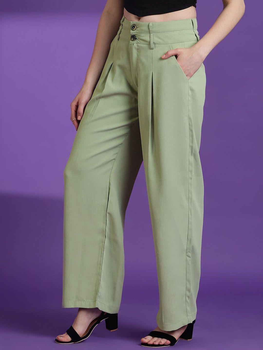 Kotty Women Solid Relaxed Straight Fit Mid-Rise Easy Wash Pleated Regular Trousers