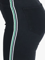 Kotty Women Black Skinny Fit High-Rise Slash Knee Stretchable Jeans