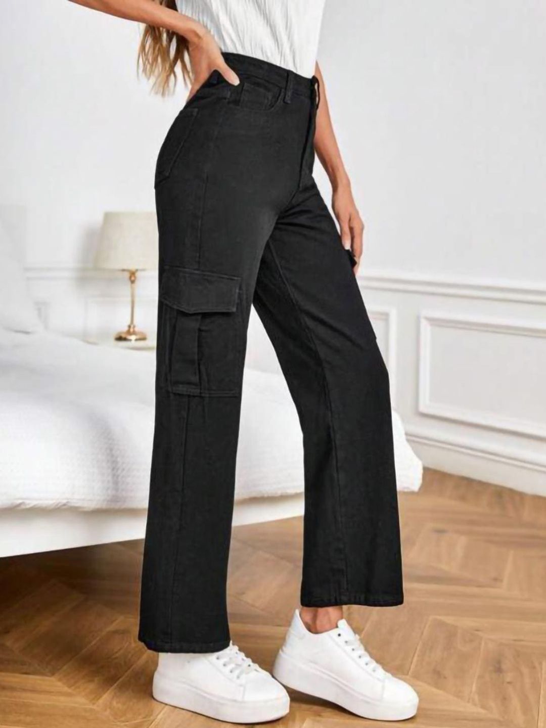 Kotty Women Jean Straight Fit High-Rise Clean Look Cropped Stretchable Jeans