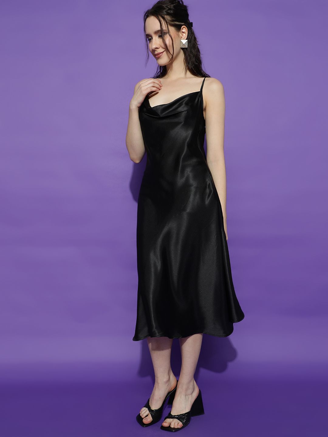 Kotty Women Solid Cowl Neck A-Line Midi Dress