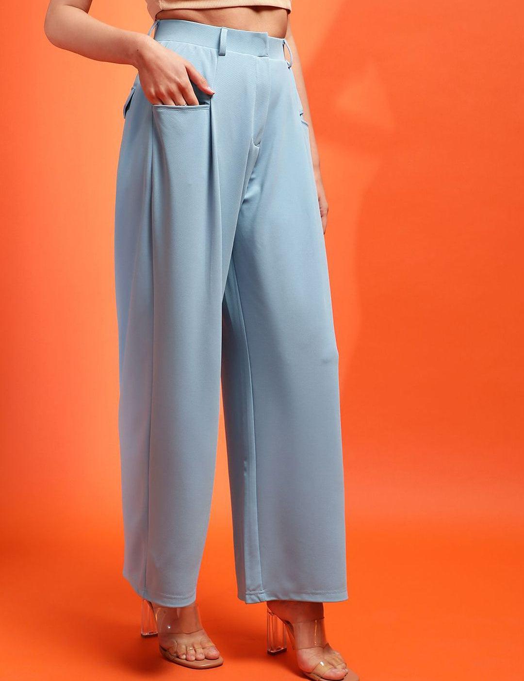 KOTTY BIZwear Women Relaxed Straight Fit Mid-Rise Easy Wash Pleated Parallel Trousers