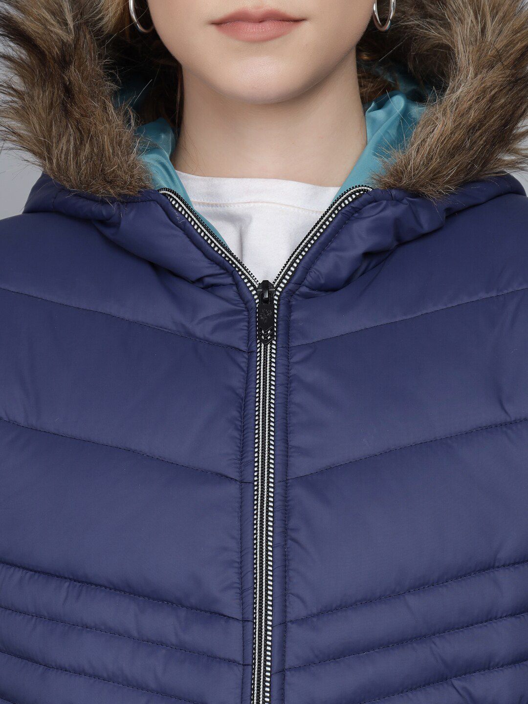 Kotty Women Navy Blue Lightweight Puffer Jacket