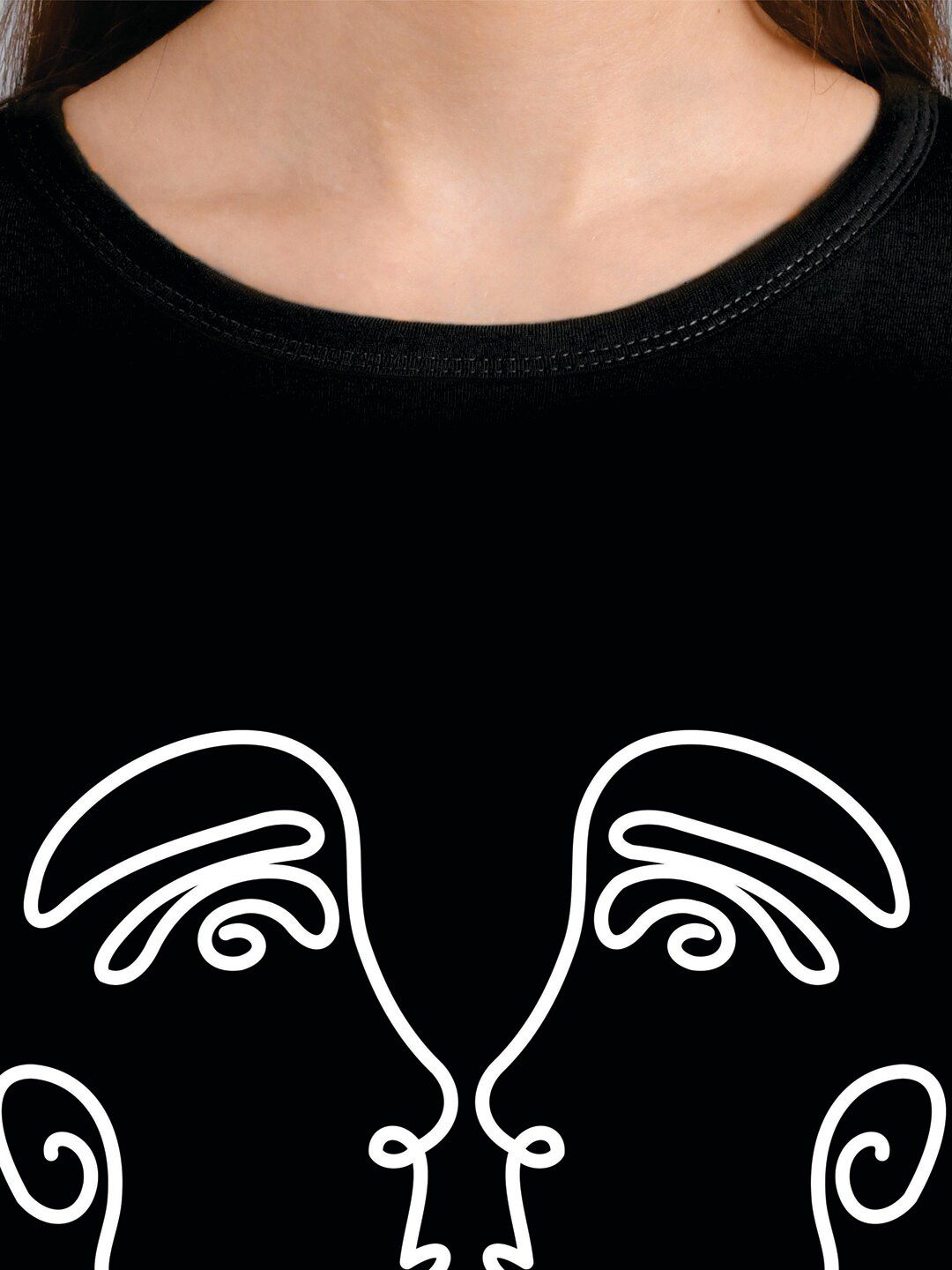 Kotty Women Black Printed Round Neck T-shirt